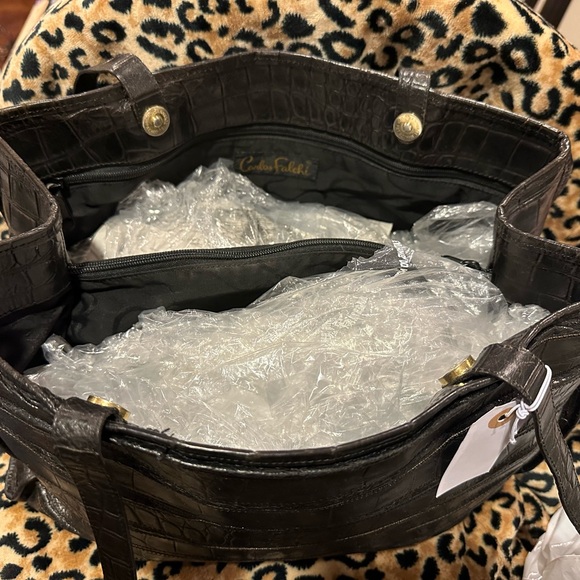 Carlos Falchi
Vintage Exotic Alligator - Picture 2 of 2